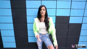 Gyönyörű spanyol pina aktus a pornó casting-on Thumb