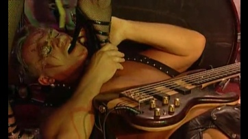 Michelle Wild és Sandra Iron szanaszét kefélve Thumb