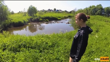 Amatőr tini leányzó kedveli a kefélést a szabaddban Thumb