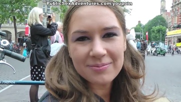 Vadító tini csaj análszexe a parkban Thumb