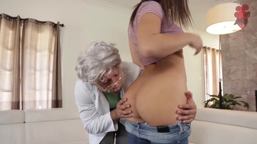 Szúrós muffos csintalan tini bula mindkettő sunája megkívánja Thumb