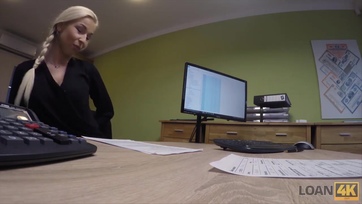 Kék szemű szöszi nő készpénzért kufircol Thumb