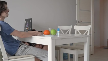 Tüzes hármasban baszás kettő édes tini cafkával Thumb