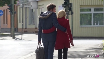 Német milf pina suskáért kufircol az utca ügynökével Thumb