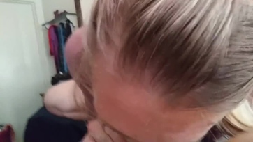 60 esztendős amatőr idős nő szopik Thumb