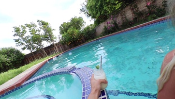 Csábos szöszike szűk puncusába élvezés! Thumb