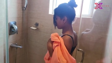 Együttes zuhi a fullos nagy mellű koreai ribancommal Thumb