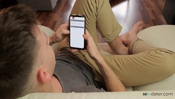 Tüzes szex mindjárt az első találkozón egy csábító szöszke tetovált cafkával Thumb