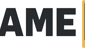 Szukás sötét hajú nagymama és az edzett fiatalember Thumb