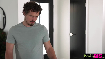 Mostohahúgom és a bohó barátnője szopikálják a virslimet Thumb