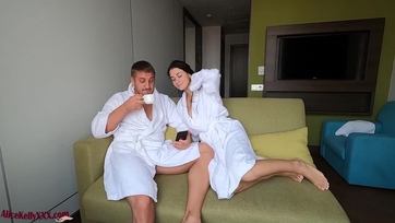 Tusolás után azonnal leszívattam és lebasztam a barátnőmet és persze teleélveztem a sunáját Thumb