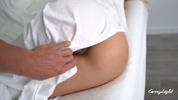 18 éves mostoha hugi arra ébred hogy a fivére a pináját baszkurálja Thumb