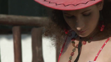 Magyar vidéki bula durván nunán és fingón kefélve a természetben Thumb