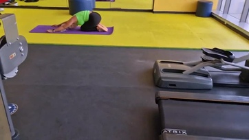 Felcsíptem ezt a jopopsijú szöszke leányzót a fitneszteremben és hazafuvaroztam hogy megkeféljem Thumb