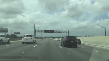 Szétkúrtam ezt a kívánnivaló kis fricc suncit és még óvszert sem húztam a brokimra Thumb