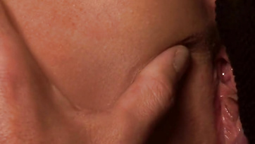 Egy bájos magyar ribi hármas dugása a pajzán barátnőjével és egy szexéhes fiúval Thumb