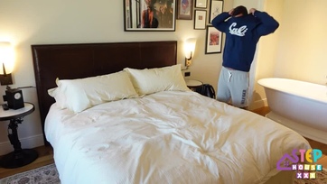 Egy hotel szobában szunyáltunk a mostohaanyummal és őrülten teletöltöttem a pinácskáját a gecimmel Thumb