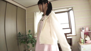 A makulátlanság vége: Tündéri mongoloid fruska durván nunuson hágva Thumb