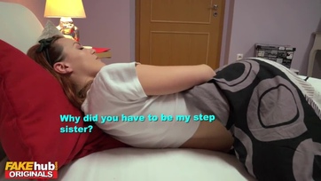 A tüneményenes vöröske tini cicus megengedte a mostohabátyjának hogy belógassa a muffjába Thumb