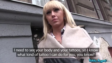 Egy csábos platinaszőke magyar születésű cica az utcán összeszedve és egy kis lóvéért őrülten megkefélve Thumb