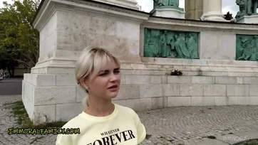 A tündibündi ukrán tini ribanc rávette a mostoha fivérét hogy élvezze csordultig a kis lucskos pináját Thumb