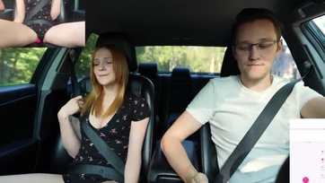 Előrántotta a cerkámat a tündibündi vöröske leányzó és kuncsorgott hogy farkaljam meg a fini nuniját Thumb