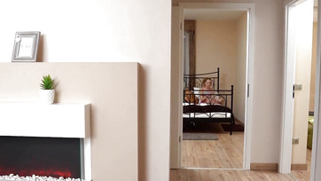 Perverz anyácska és a vadóc neveltlánya falják egymás puncusát Thumb