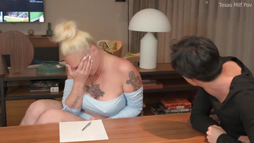 Megtáncolta a helyes tini srác szerszámát a gigantikus popsijú nőszemély Thumb