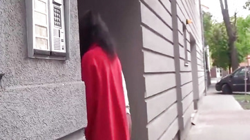 Vadóc papuska kedveli a kefélést a tündibündi borotválatlan pinás magyarországból való ribivel Thumb