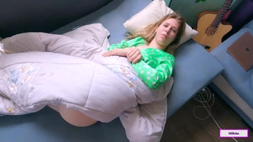 Megint felébresztettem a basznivaló mostoha nagynénémet és rábírtam hogy kúrjunk egy jót Thumb