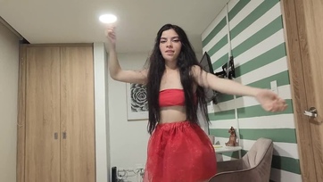 A sexy tini lány miniszoknyában tangabugyi nélkül látogatta meg a nevelőfaterját aki meg is döngölte a puncikáját Thumb