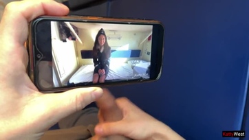 Összelövellte a kívánnivaló jegykezelő sejhaját miután egy jót ugrándozott a dákóján Thumb