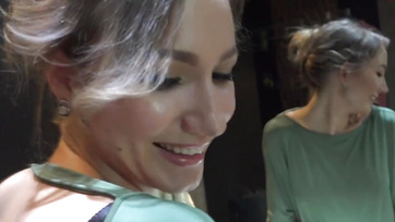 Könyörtelenül meghágtam a lóvéért átcsábított bombázót a széttépett harisnyáján át Thumb