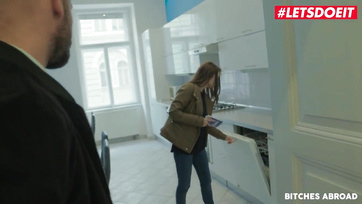 Külföldön szerzett egy jó nagy pélót a kívánós uráli leány Thumb