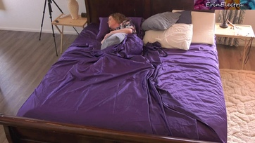 Beóvakodtam a mostohaanyukám szobájába és bedugtam a pöcsömet a popsikájába Thumb