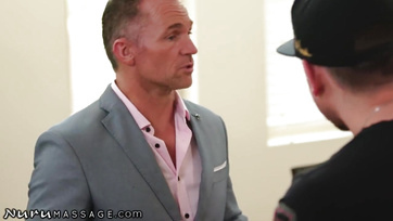 A kölyköm kívánatos nőcije benyelte a dákómat a borostás kis punijába Thumb