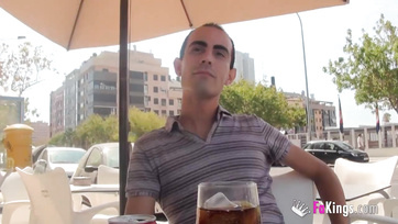 Egy kis készpénzért hajlandó volt a férjecském végignézni ahogy egy ismeretlen palival szexelek Thumb