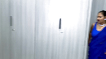 Vígan megugrálta a fiúja fivérének péniszét a felvillanyozott iráni cica Thumb