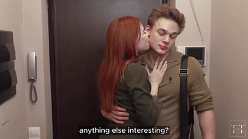 Leküldte a hosszú véreres fütyijét a nevelt lánya torkocskáján a vöröske neje kíséretében Thumb