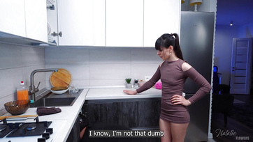 A vadóc mostohaanyu rácsücsült a tinifia arcocskájára hogy megcuppogtassa a punciját Thumb