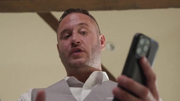 Megdézsmálta a ribis babysitter kloákáját majd rápattintotta a jó nagy felvert kolbászára Thumb