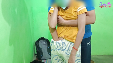 A 18 esztendős tiszta ománi sunácska először hagyta hogy megujjazzák a kis pinácskáját Thumb