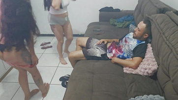 A menyasszonyom nunija után a barinője cuncijába is bemárthattam a nagy életerős virslimet Thumb